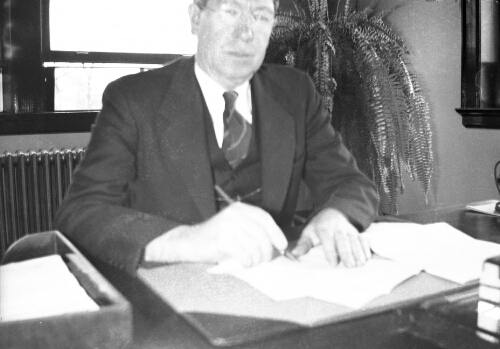 3.22.4: Acting Presdent J. P. Whitt. November 15, 1937 to January 1, 1938