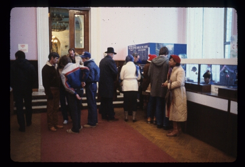 American Citizens Exchanging $ for Rubles - Moscow