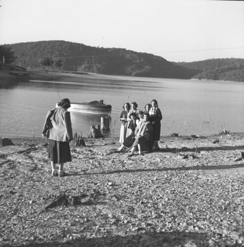 2.12.7-10: Student outing, possibly at Claytor Lake