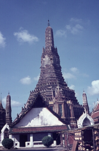 3C023 Bangkok temple