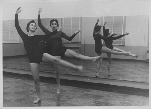 4.14.3: Dance Class, Radford College