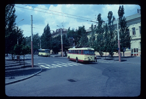 Rubber Tired Electrical Buses Much Used in Soviet Union-Zhdanov